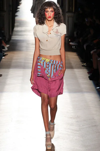 Look 45